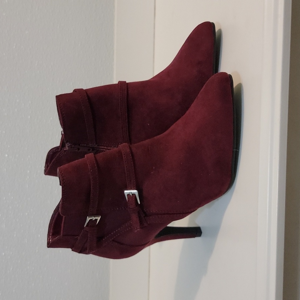 Style and Co. Zoey Booties Size  6